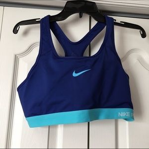 Nike Pro Sports Bra