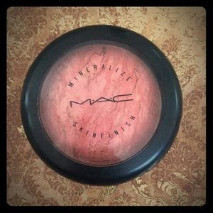 🚨PRICE DROP 🚨MAC STEREO ROSE