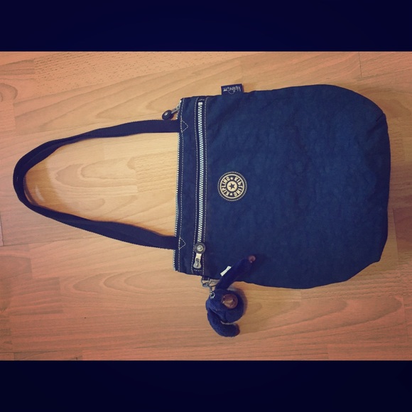 Vintage medium KIPLINGS  tote style bag.