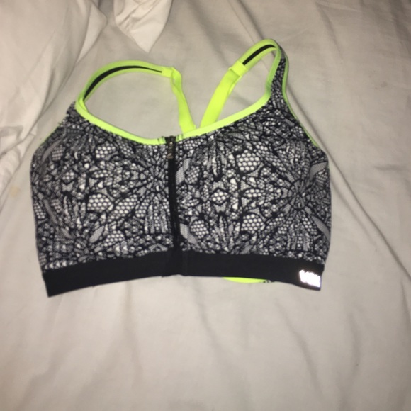 Victoria's Secret sports bra - Picture 1 of 4