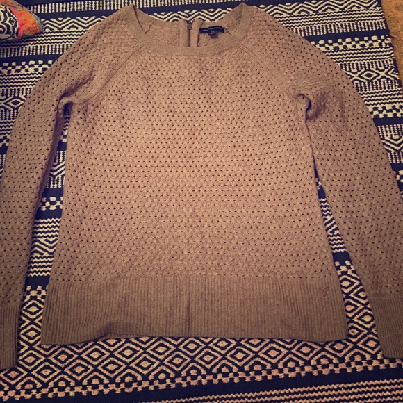 American Eagle sweater