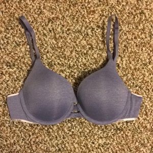 34B Victoria's Secret perfect coverage t shirt bra
