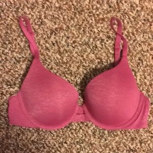 34B Victoria's Secret perfect coverage t shirt bra