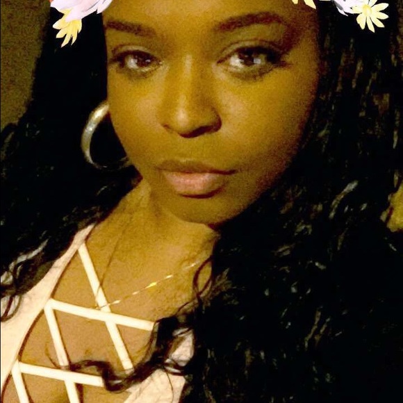 Meet your Posher, Brittany