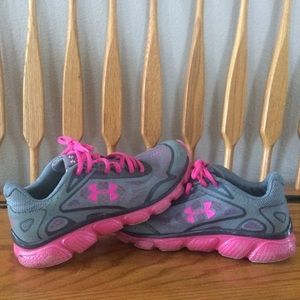 Under Armour shoes. Breast cancer awareness