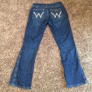 Wrangler jeans.🐮
