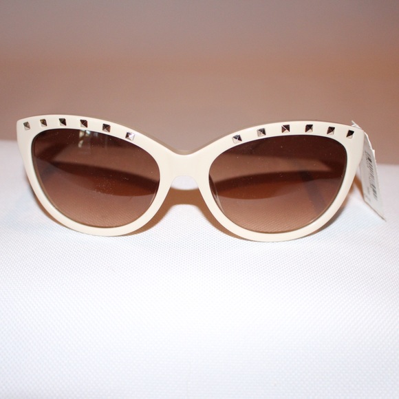 Valentino Sunglasses V622S 107