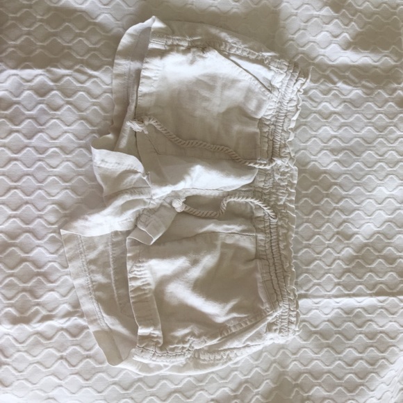 White rocky beach shorts - Picture 1 of 2
