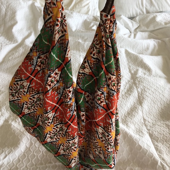 Multicolored hobo bag - Picture 3 of 3