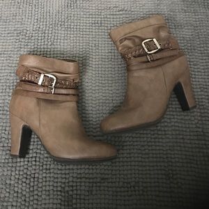 Pink & Pepper booties