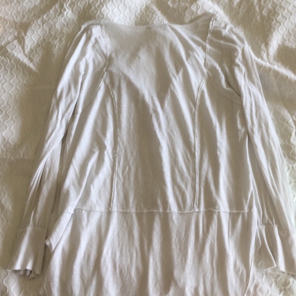 White longsleeve - Picture 3 of 3