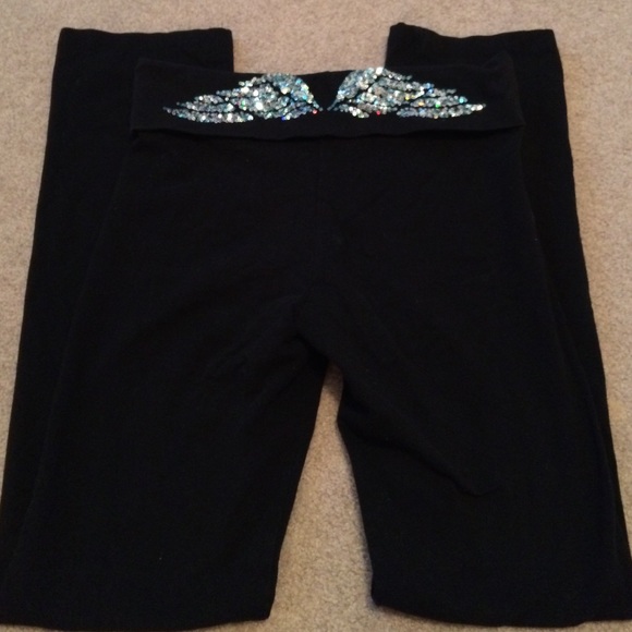 VS Slim boot cut short length yoga pants
