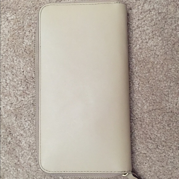Kate Spade New York Wallet ♠️ - Picture 2 of 4
