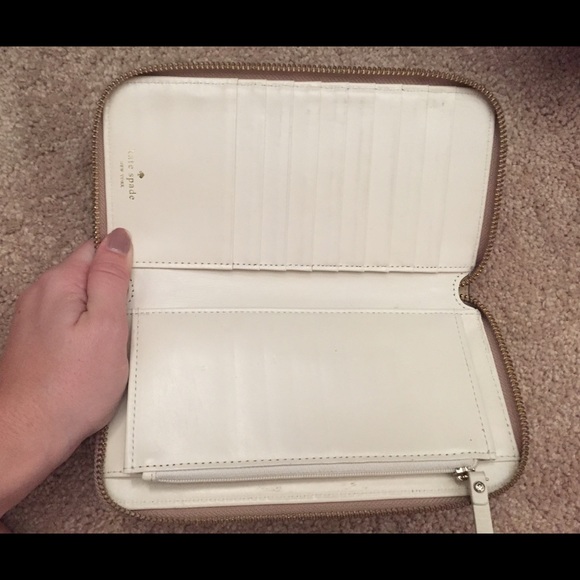 Kate Spade New York Wallet ♠️ - Picture 3 of 4