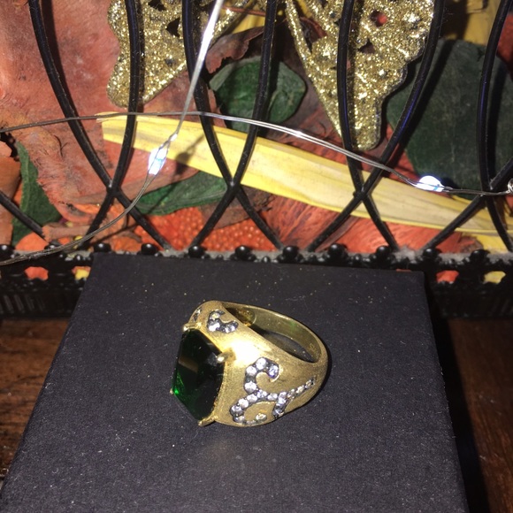 Ring - Picture 2 of 3