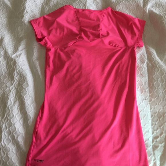 asics workout shirt - Picture 2 of 2