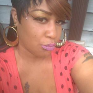 Meet your Posher, Cynethia