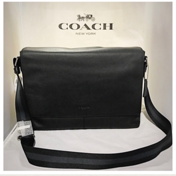 A wide assortment of NWT authentic Coach items. - Picture 4 of 6