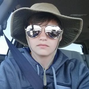 Meet your Posher, Holly