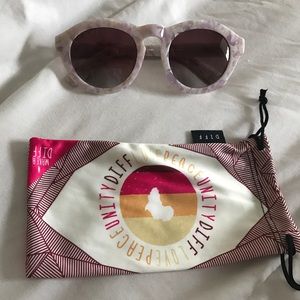 DIFF dime pink pearl limited edition sunglasses