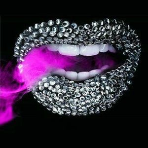 Meet your Posher, Regina