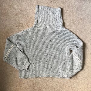 LF crop turtleneck sweater