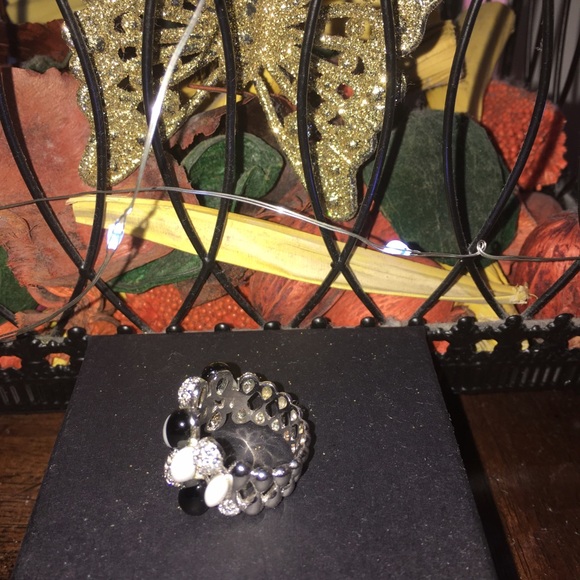 Ring - Picture 2 of 2