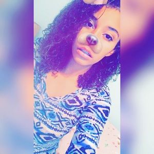 Meet your Posher, Ava