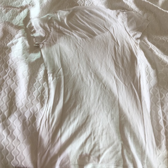 Black and white T-shirt - Picture 2 of 4