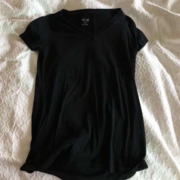 Black and white T-shirt - Picture 3 of 4