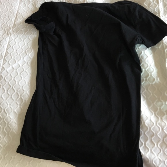 Black and white T-shirt - Picture 4 of 4