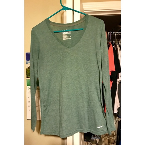 Nike Dri Fit Long Sleeve Shirt