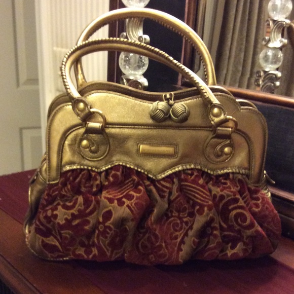 NWT Isabella Fiore . Tapestry and leather.