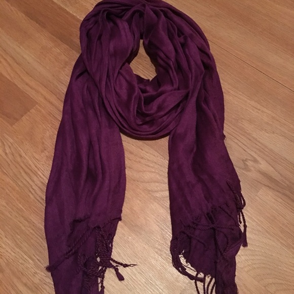 4 Scarves