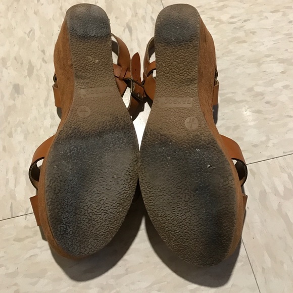 Brown sued platform sandal - Picture 3 of 3