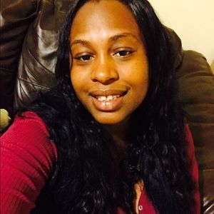 Meet your Posher, Shakia