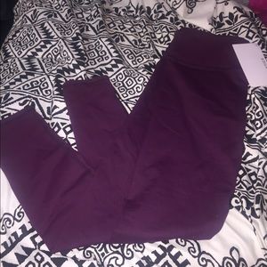 Maroon Fabletics athletic leggings