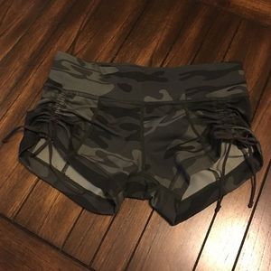lululemon Hot Hot short