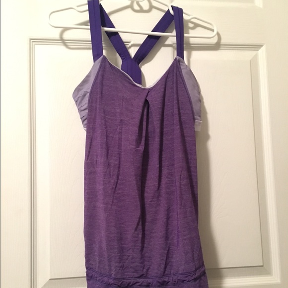 Lululemon tank with built in bra