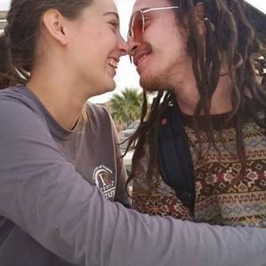 Meet your Posher, Karis