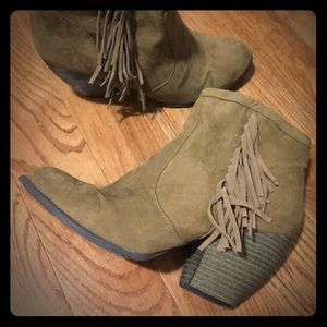 Cute booties for fall!