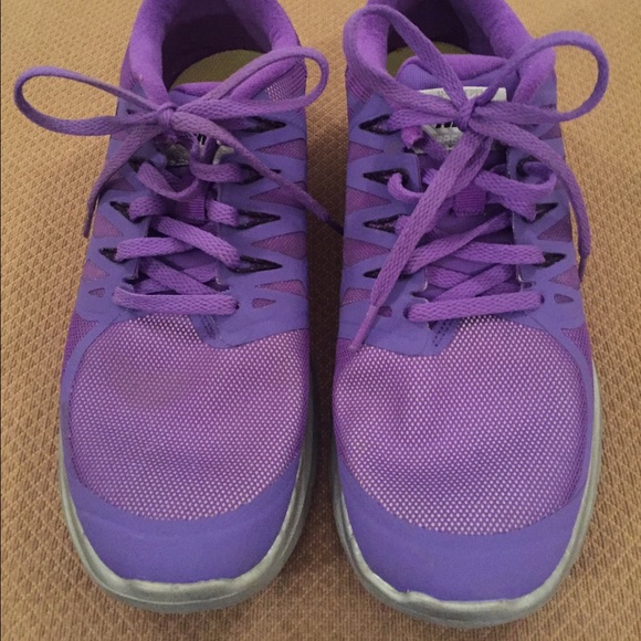 Nike runners never worn size 9