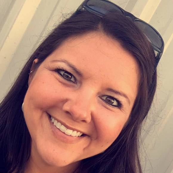 Meet your Posher, Camille - Picture 1 of 1