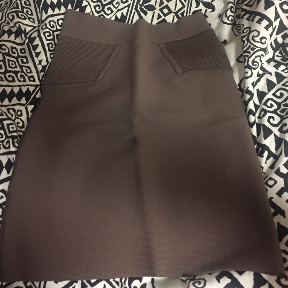 BCBG MAXAZRIA tan/brown pencil skirt