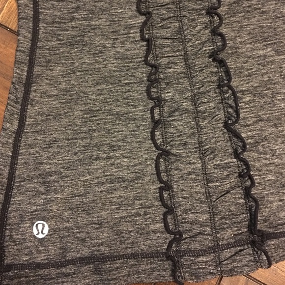 lululemon tank - Picture 2 of 3