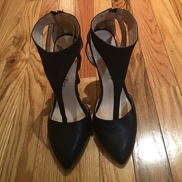 Penny Loves Kenny Heels