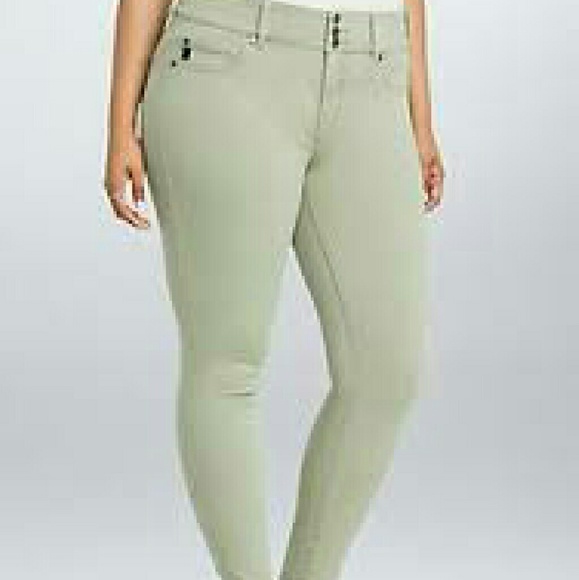 Torrid Green Tea Cropped Jeans