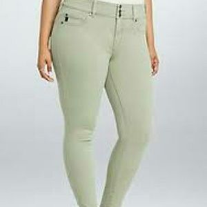 Torrid Green Tea Cropped Jeans