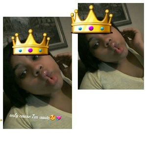 Meet your Posher, Alexia