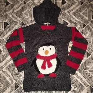 Derek Heart Penquin w/ Jingle Bells Ugly Sweater🐧